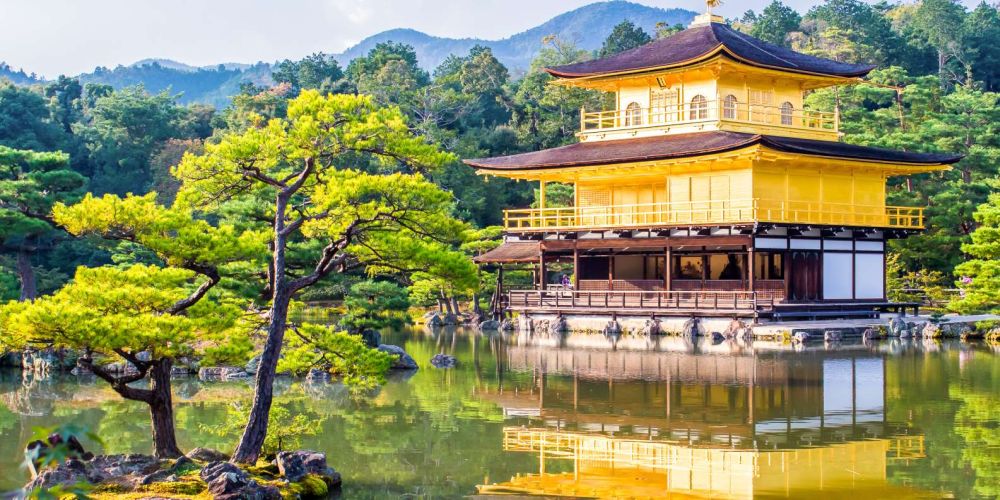 Ngôi chùa vàng ở Nhật tăng giá vé lần đầu sau 30 năm 2