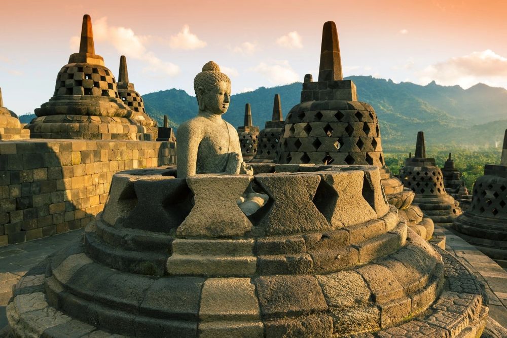 Ngôi đền Phật giáo lớn nhất thế giới ở indonesia hồi sinh sau thời gian bảo tồn ảnh 4