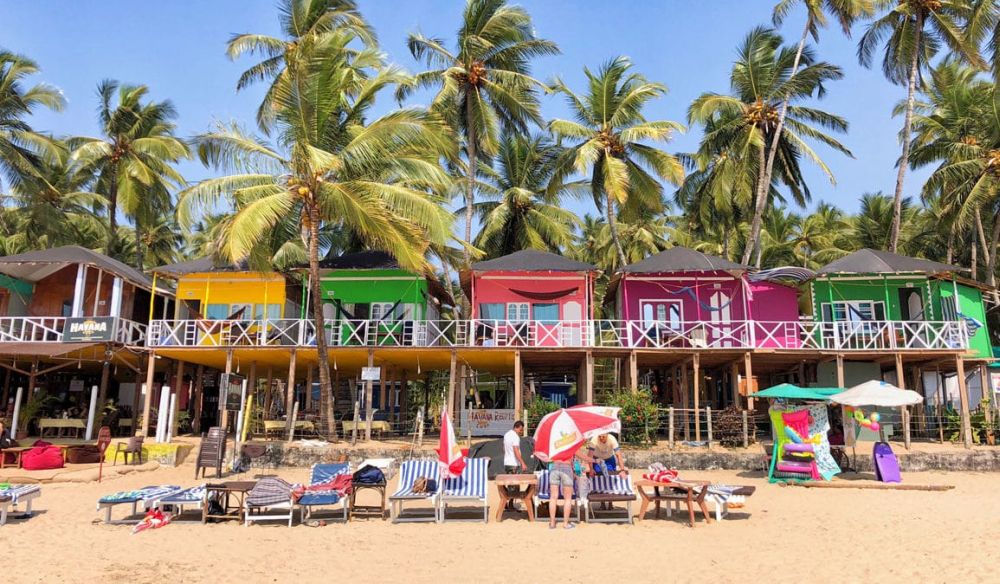 Những bãi biển tránh nóng dành cho du khách ở Châu Á 10