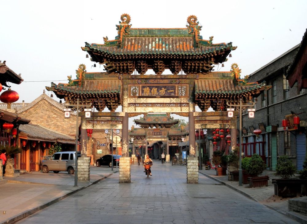 Những thành phố sở hữu tường thành lịch sử 9