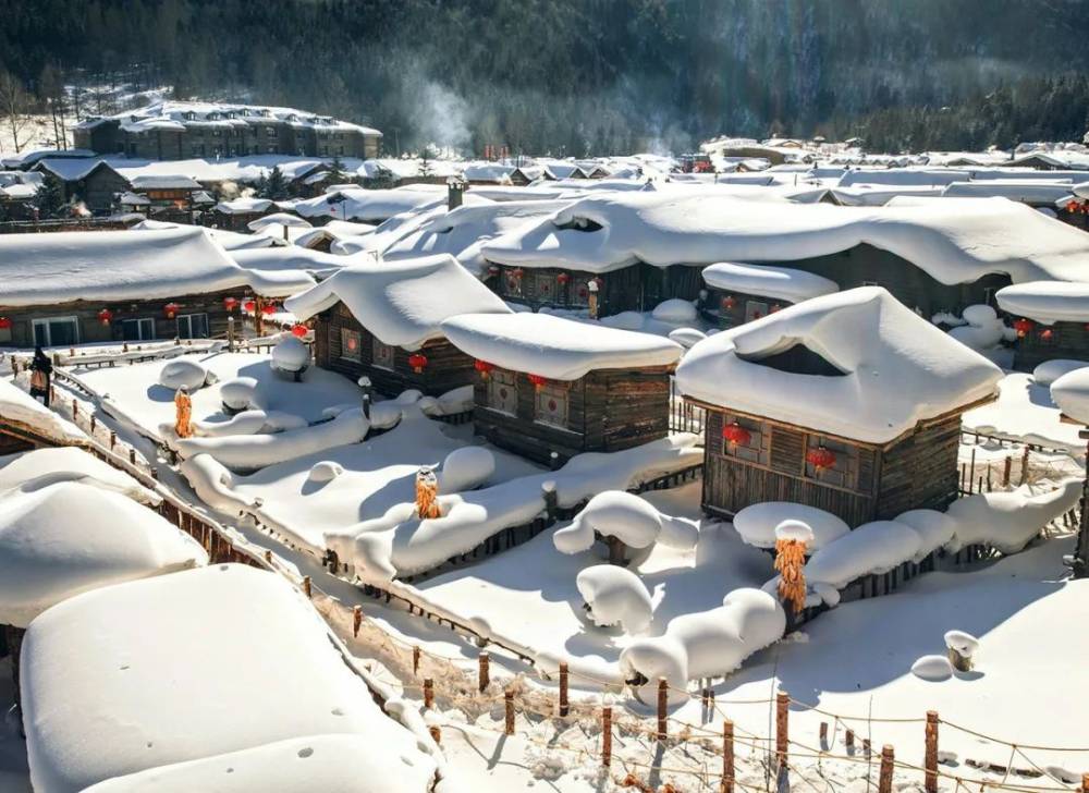 Vi vu xứ sở băng giá chào đón lễ hội băng đăng 1