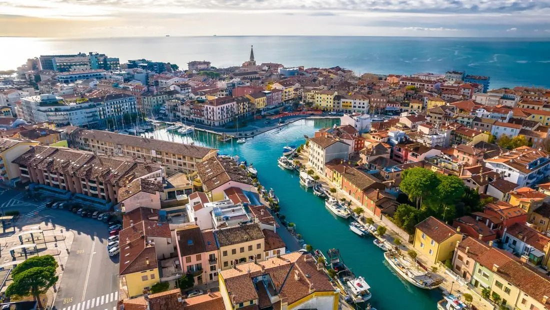Vùng đất ở Italy trả tiền cho khách du lịch 1