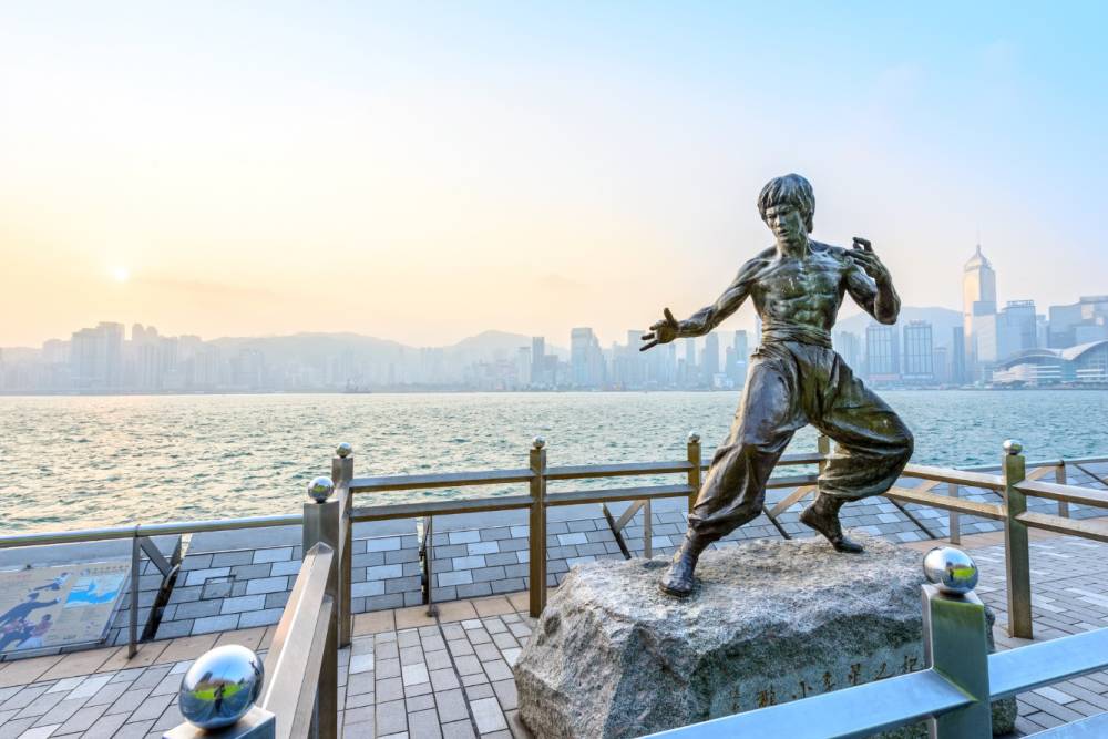 Lượn Quanh Phố Cảng: Tour Hong Kong - Xe Điện Dingding & Trải Nghiệm Mua Sắm