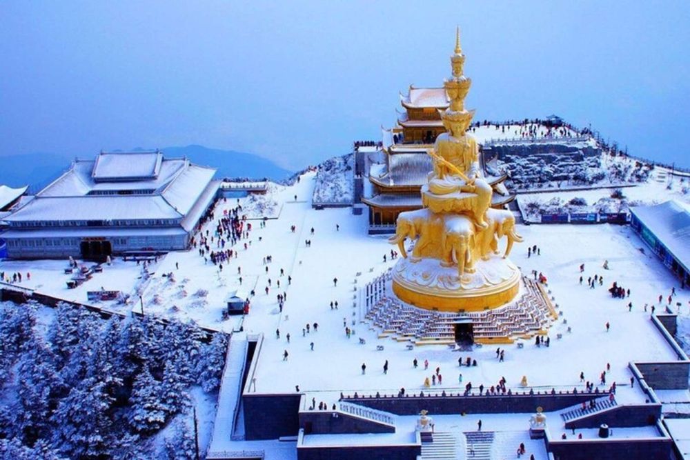 Tour Trung Quốc: Cửu Trại Câu, Thiên Đường hạ giới - chiêm bái Nga My Sơn - Lạc Sơn Đại Phật - Thành Đô