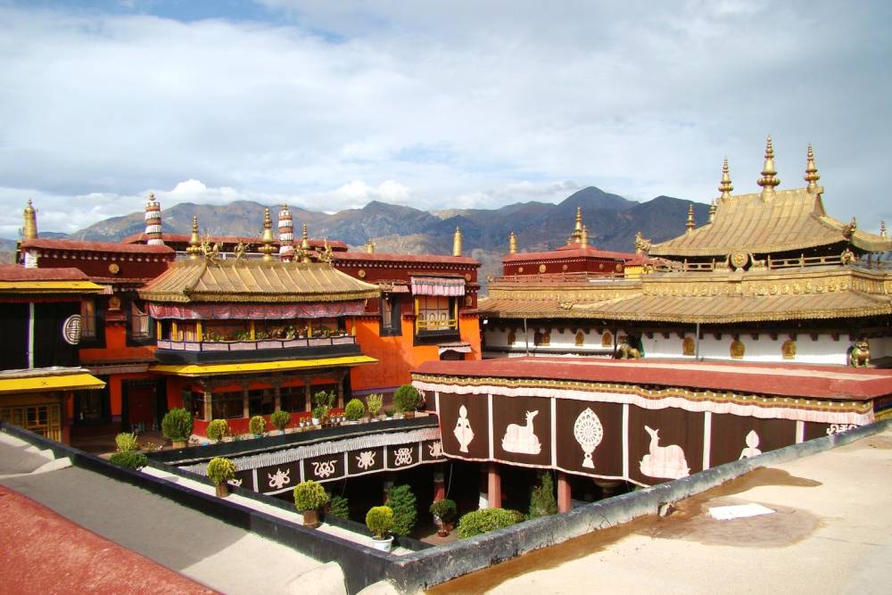 Tour Tây Tạng: Nơi linh hồn được tái sinh giữa mây trời