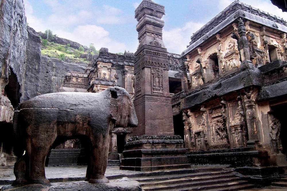 Tour Ấn Độ: Hành Trình Di Sản Aurangabad & Điện Ảnh Mumbai