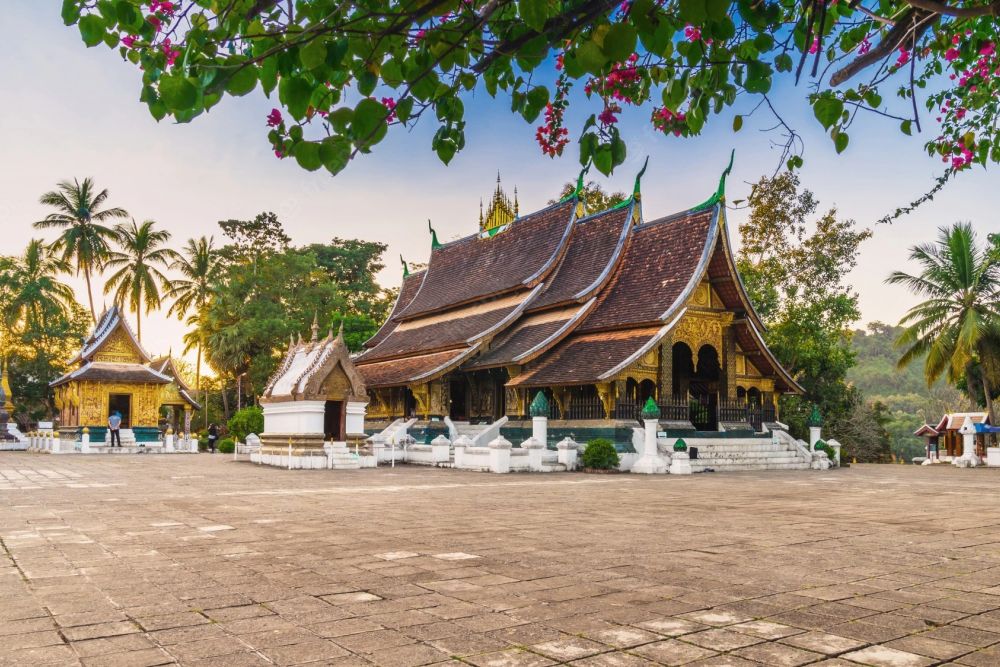 Tour Lào: Viêng Chăn - Tàu cao tốc đi Cố Đô Luang Prabang - Xiêng Khoảng