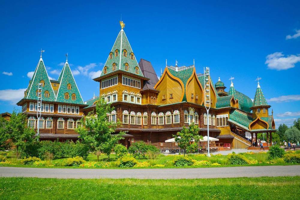 Tour Nga 9N8Đ Cao Cấp 2026: Bản Tình Ca Xứ Bạch Dương