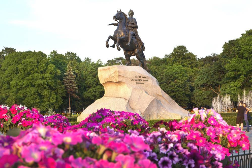 Tour Nga 9N8Đ Cao Cấp 2026: Bản Tình Ca Xứ Bạch Dương