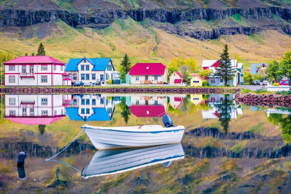 DUY NHẤT: Hành trình Vòng quanh Iceland (Ring Road) & Vẻ đẹp Cổ kính của Na Uy, Đan Mạch