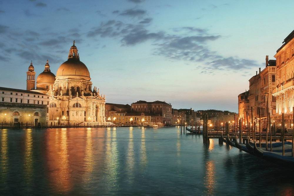 Tour Ý: Milan - Venice - Tháp Nghiêng Pisa - Thành Cổ Rome