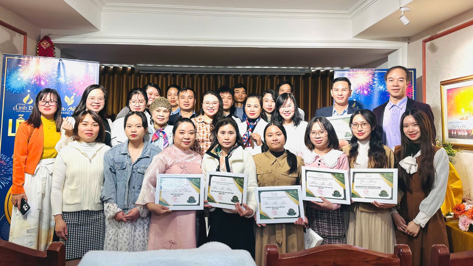 Khoảnh Khắc Dear Nature - Gói Ghém Yêu Thương Từ Năm 2024