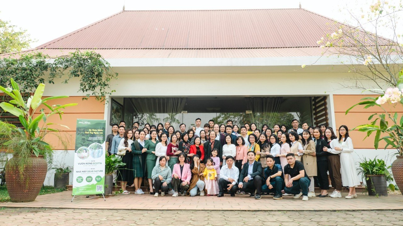 CÙNG ĐIỂM LẠI CÁC KHOẢNH KHẮC ĐÁNG NHỚ