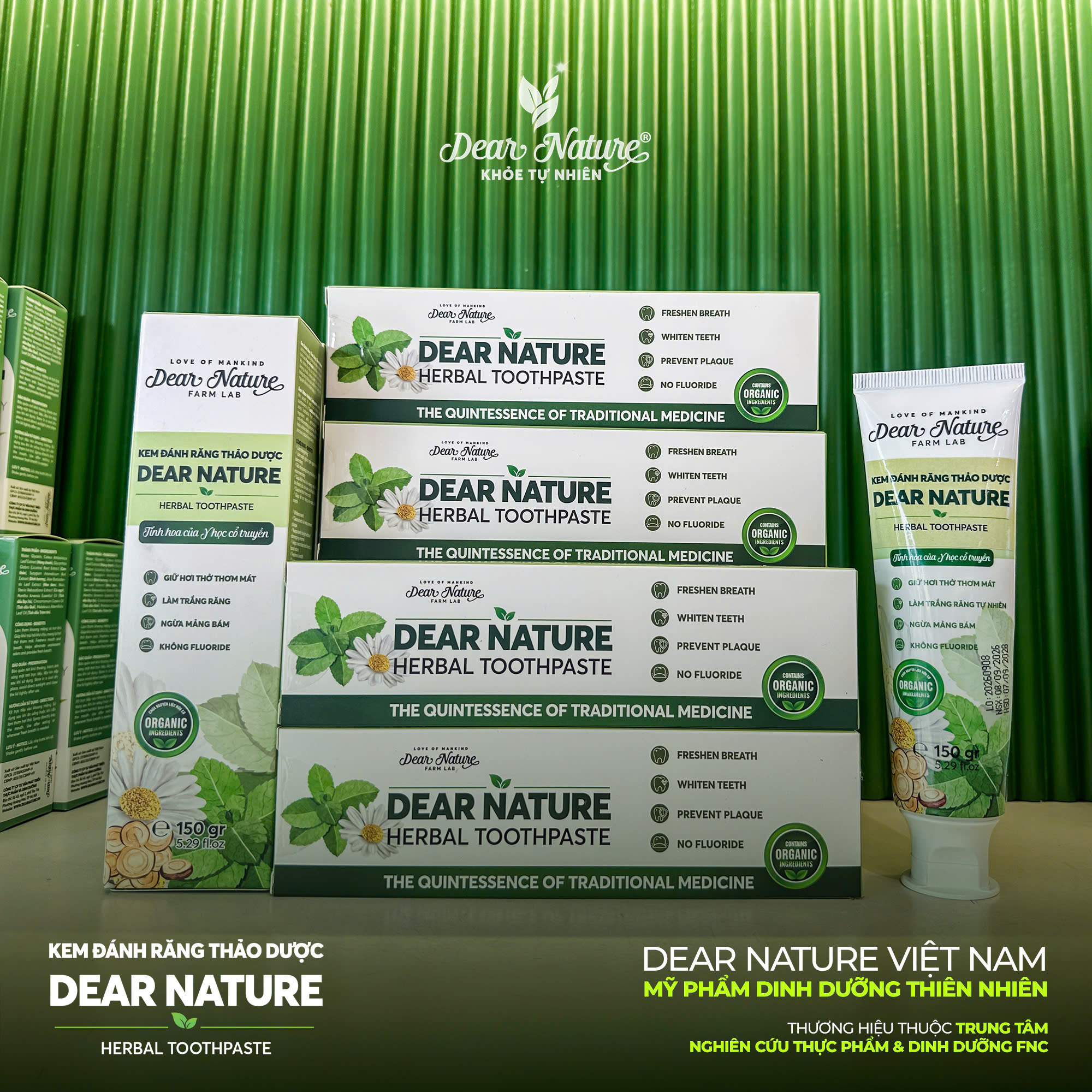 Bao bì mới mặt trước của kem đánh răng thảo dược Dear Nature tuýp 150 g