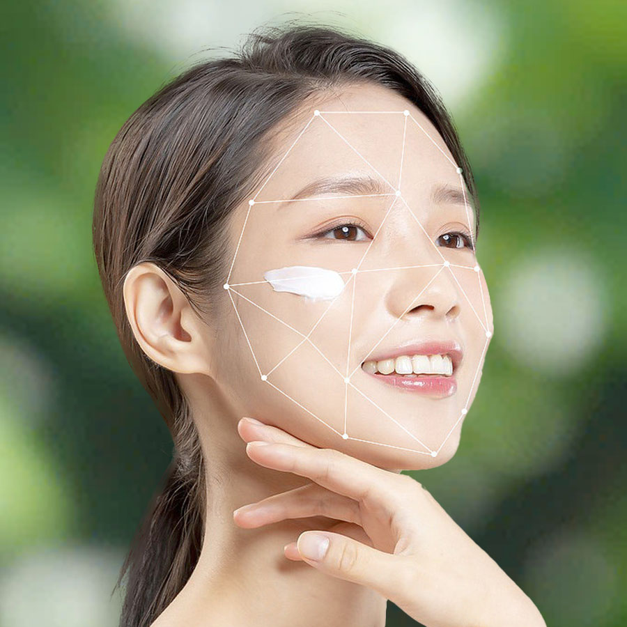 Kết cấu kem Perfect Daily Cream mỏng nhẹ và hiệu ứng nâng tông da tự nhiên