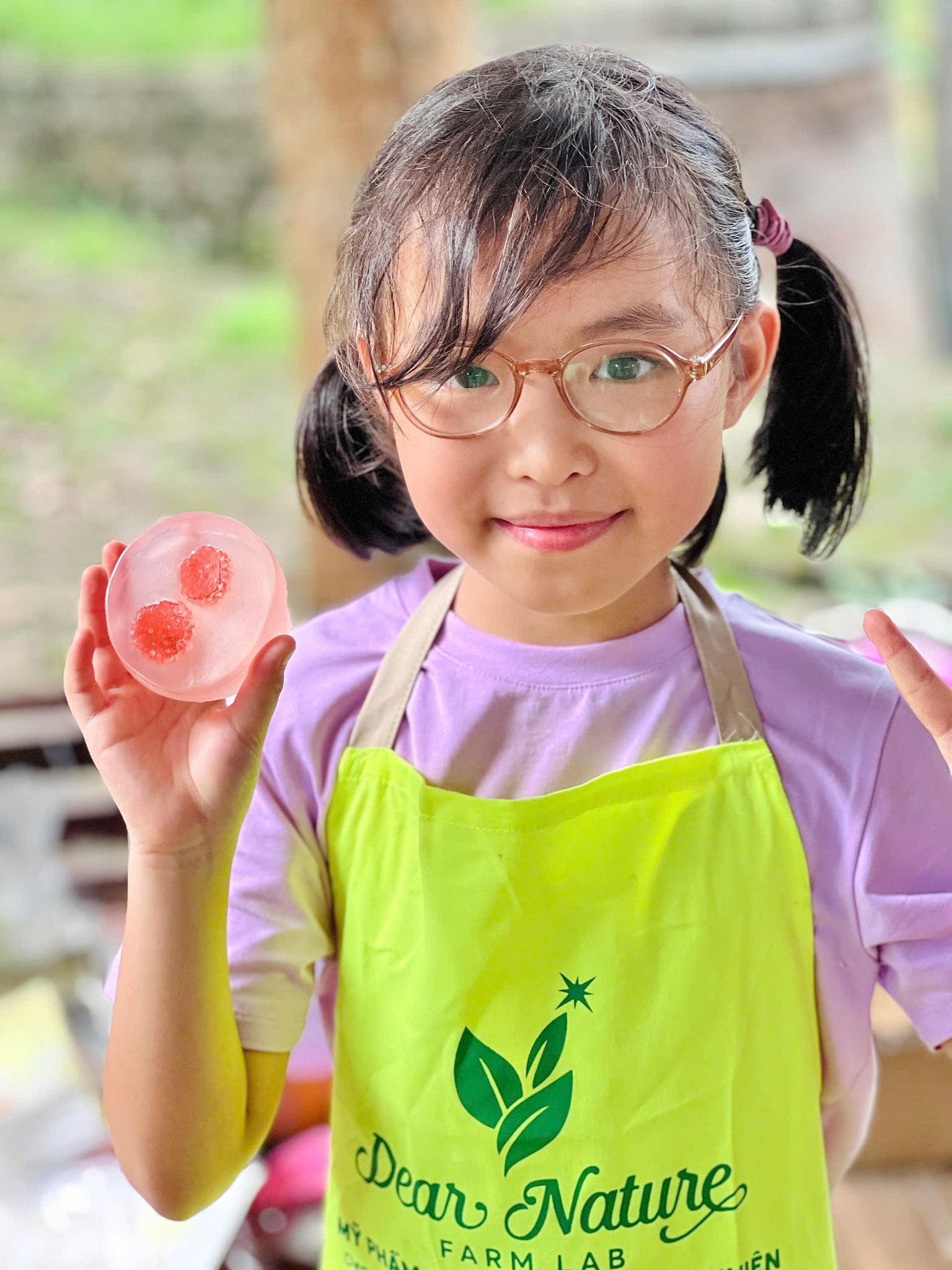 Những bánh xà bông handmade đáng yêu do các bé tự tay làm tại workshop Dear Nature