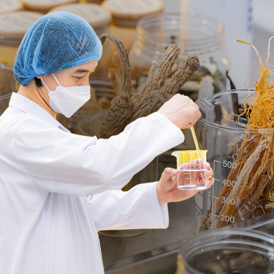 Một thương hiệu mỹ phẩm thiên nhiên uy tín cần có sự minh bạch về nghiên cứu và nhà máy