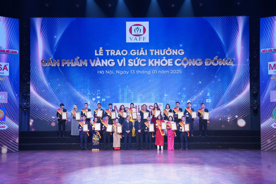NICHIEI VINH DỰ NHẬN GIẢI THƯỞNG