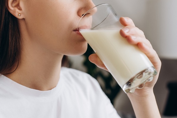 Bệnh mỡ máu cao có uống sữa được không?