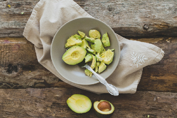 Người bị mỡ máu cao có ăn được quả bơ không? Người bị mỡ máu cao có ăn được quả bơ không?