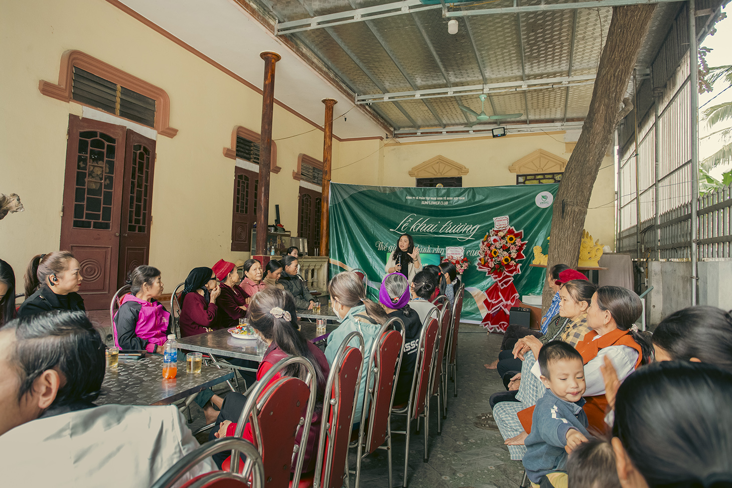 LỄ KHAI TRƯƠNG THẾ GIỚI TRÀ DÀNH CHO NGƯỜI CAO TUỔI TẠI XÃ THIỆU TOÁN, HUYỆN THIỆU HÓA, THANH HÓA