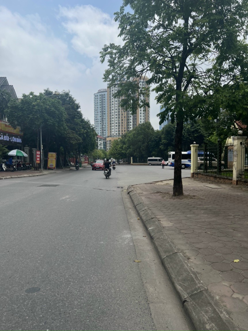 Bán lô đất biệt thự đơn lập khu đô thị mới Dịch Vọng