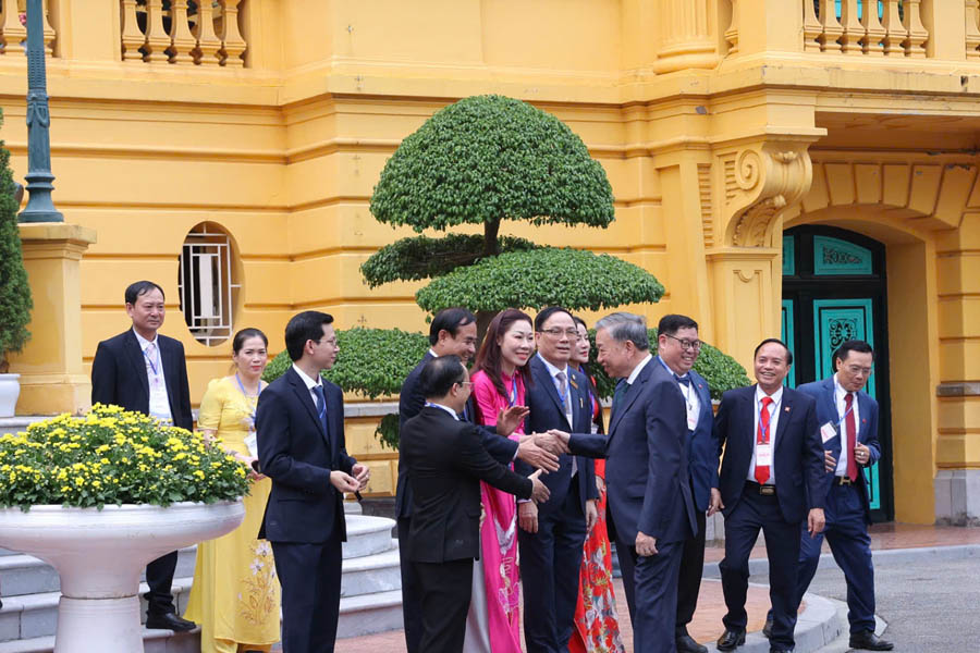 VH Medipharm vinh dự được gặp TBT