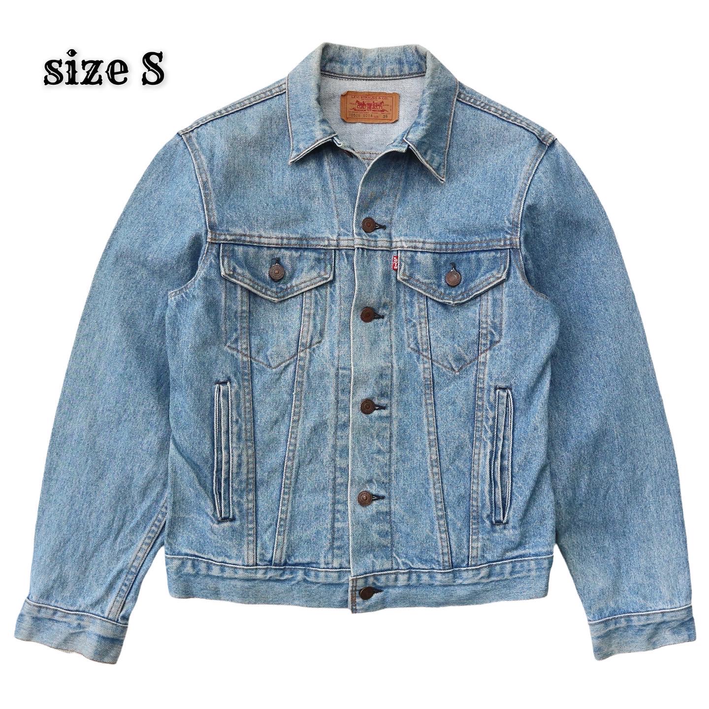 90s Levi’s USA Denim Jacket Size S