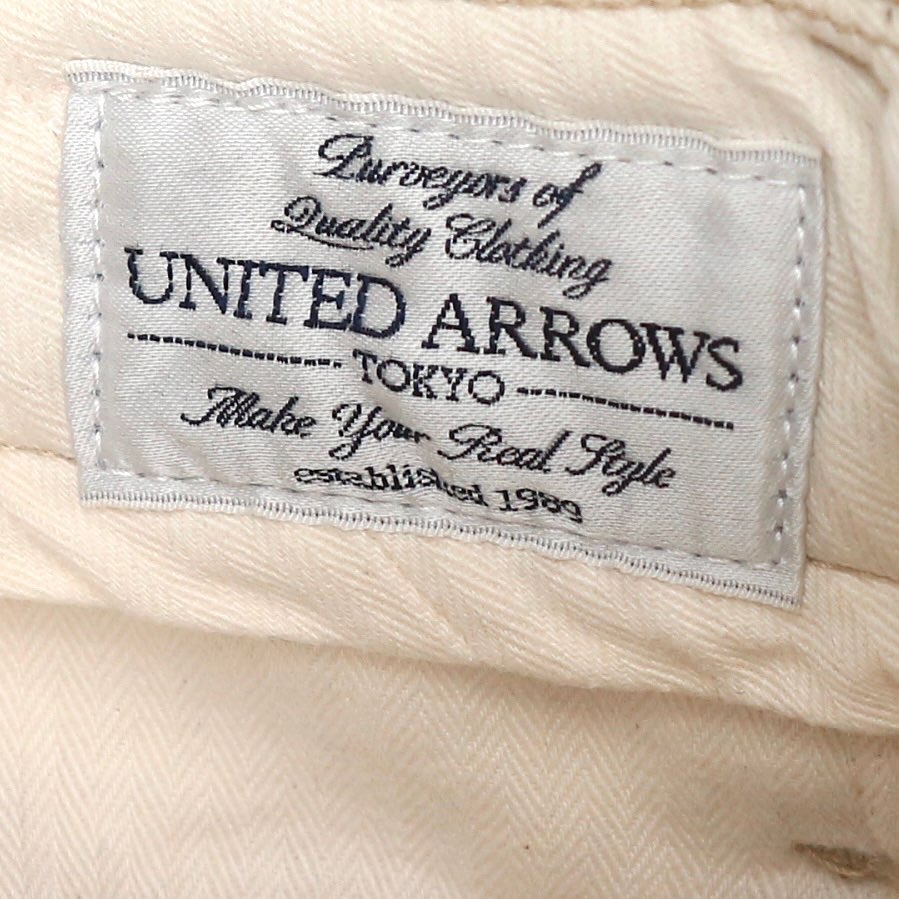 United Arrows Khaki Pants Size 33