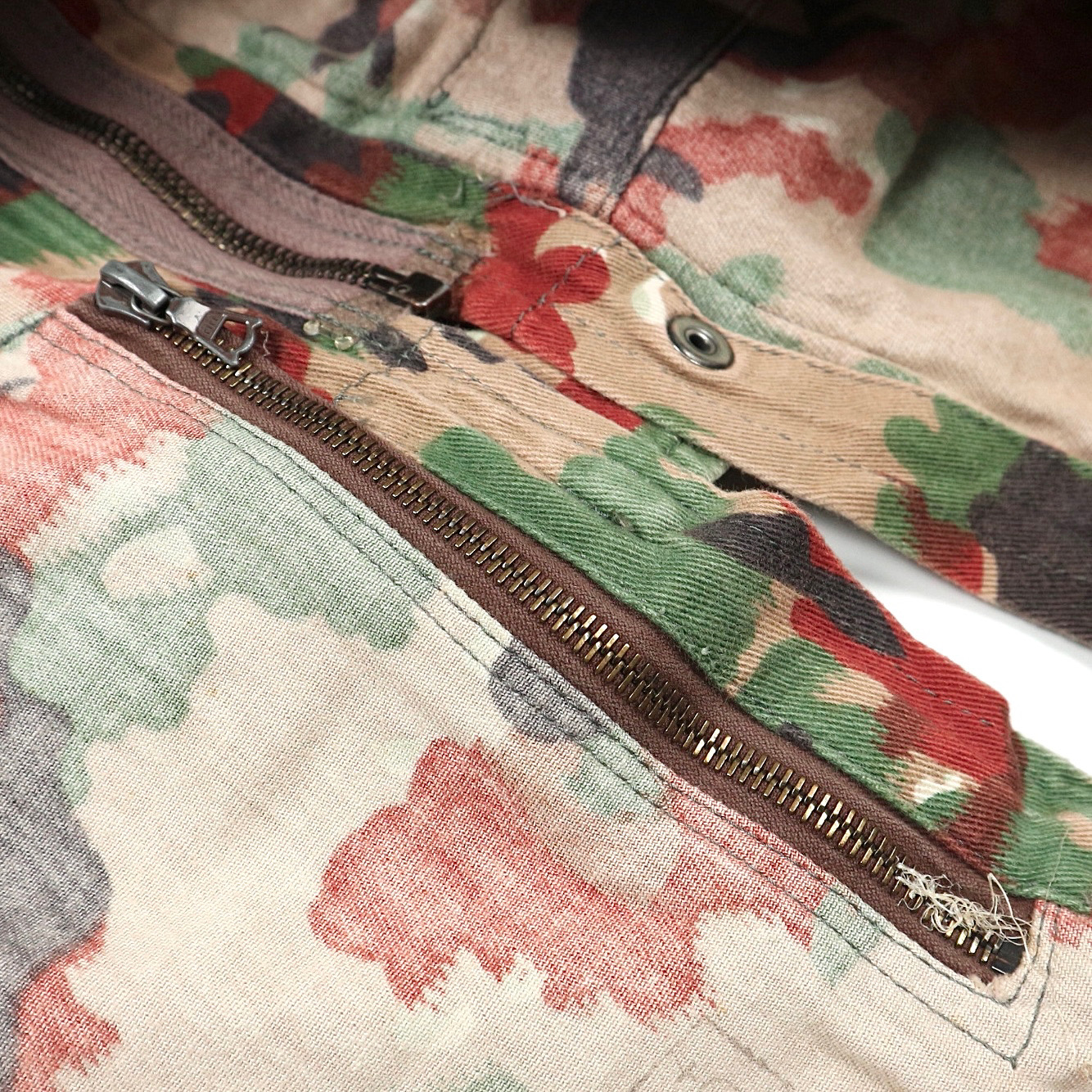 Vintage Swiss Army M70 Alpenflage Camo Field Jacket Size L