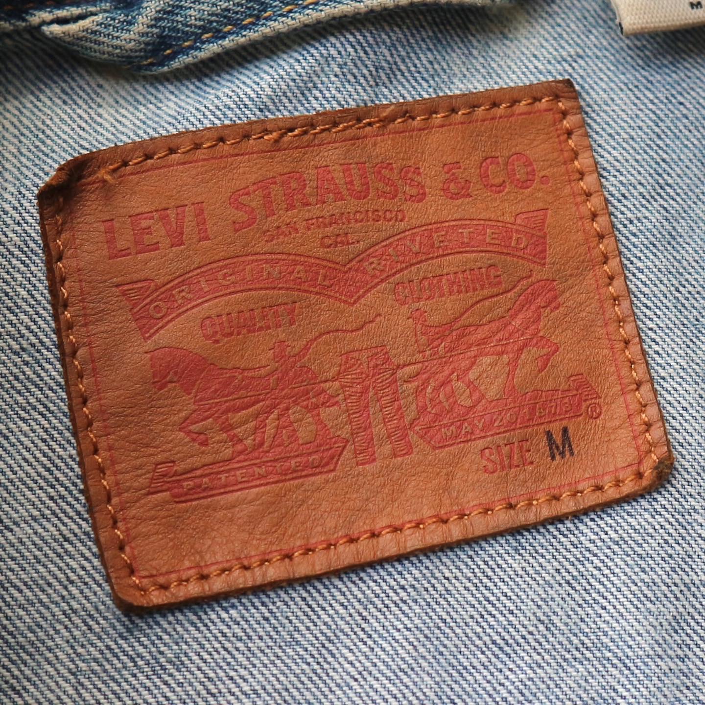 Levi’s Denim Trucker Jacket Size M