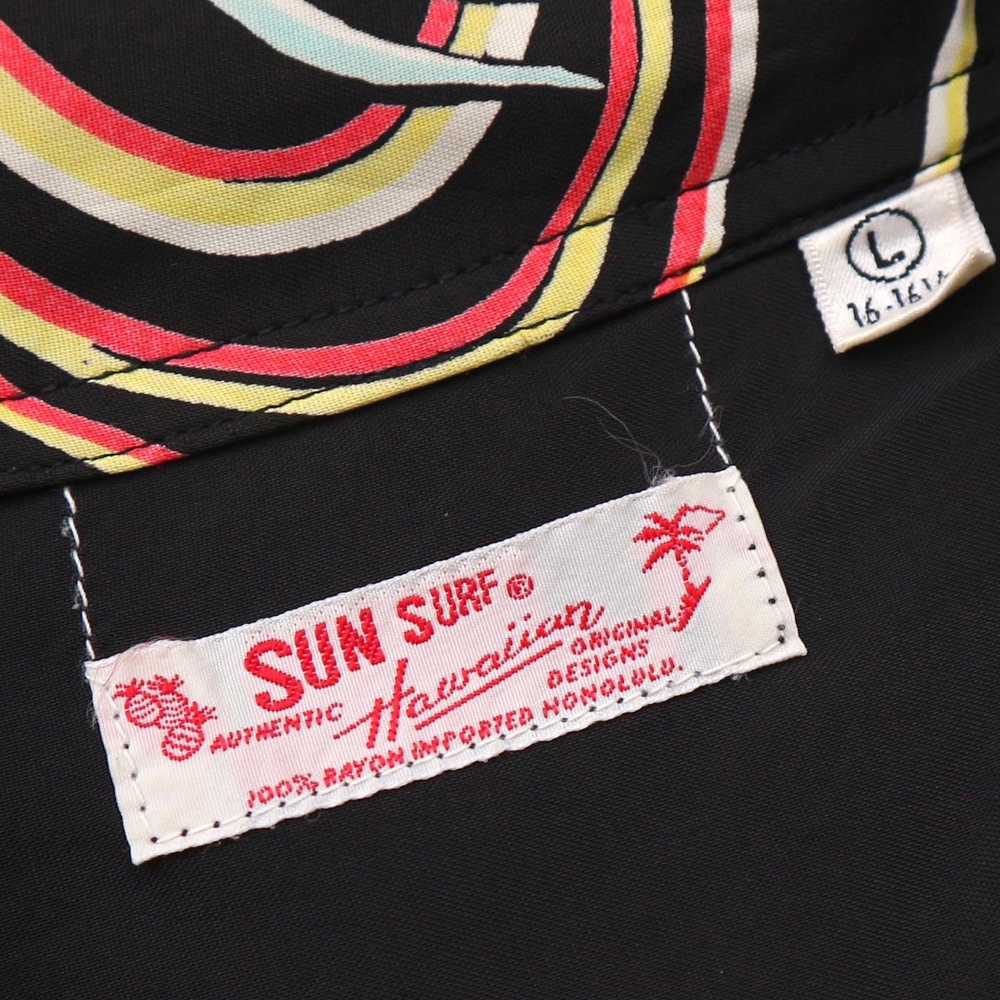 Sun Surf Hawaiian Shirt Size L