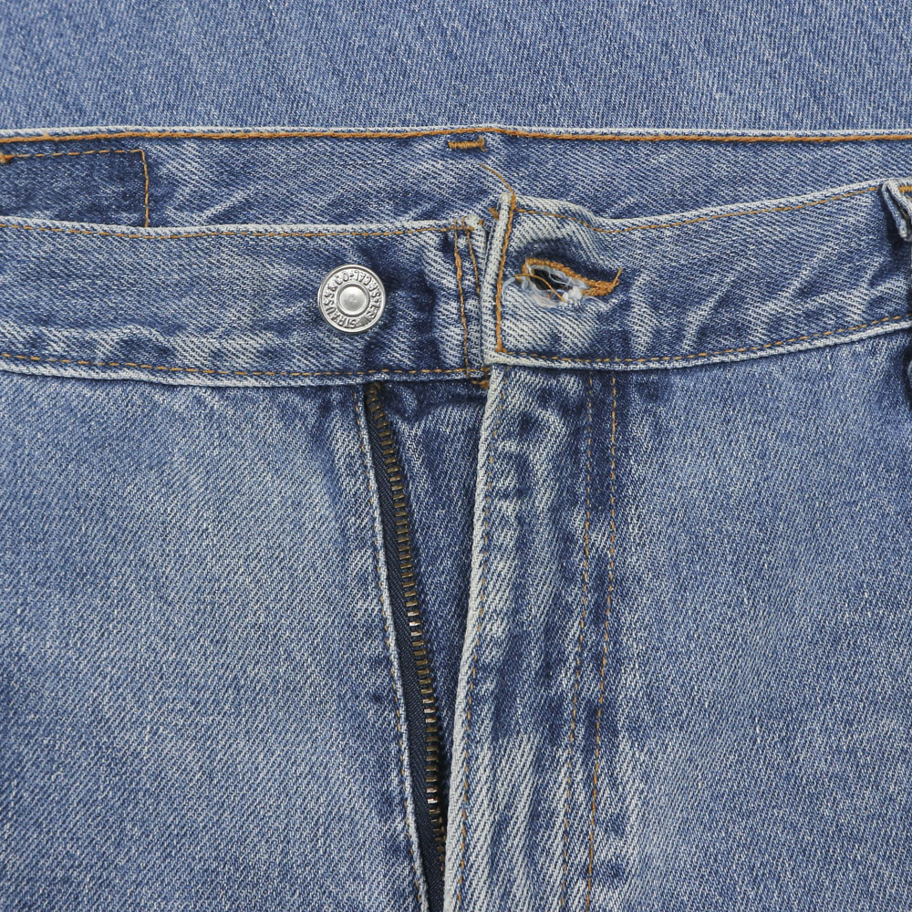 2000s Levi's 570 Denim Jeans Size 36