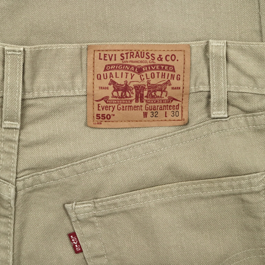 2000s Levi's 550 USA Beige Denim Jeans Size 32