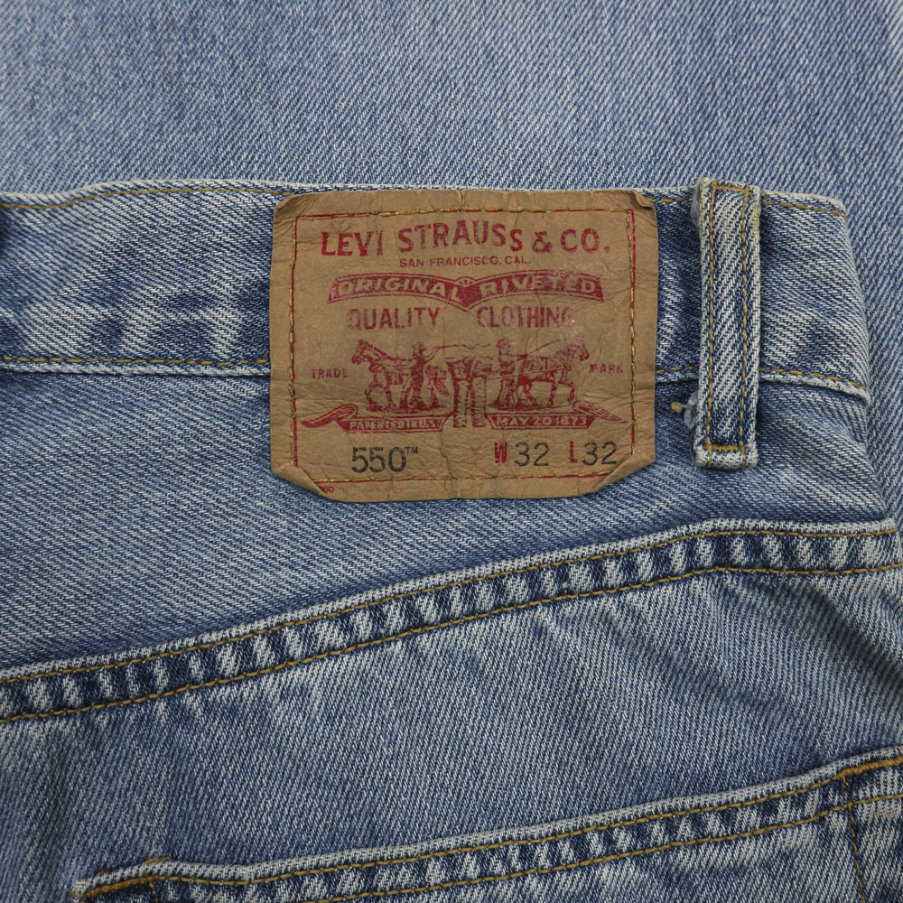 2000s Levi's 550 Denim Jeans Size 31
