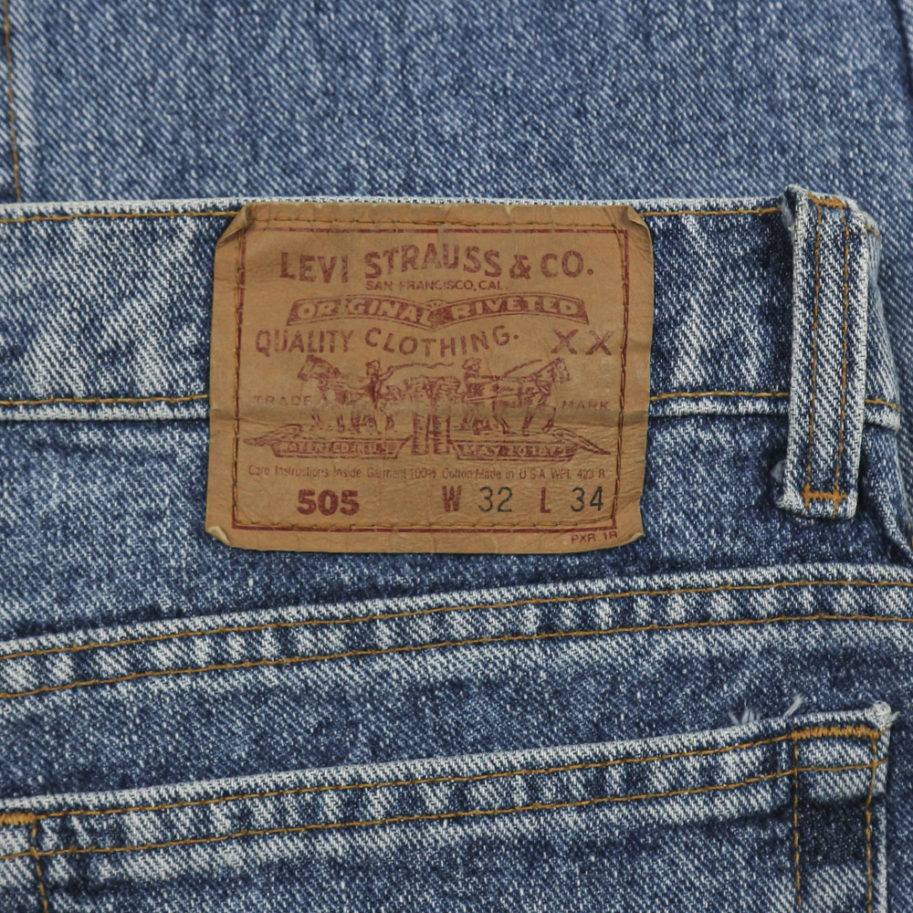 90s Levi's 505 Made in USA Denim Jeans Size 31