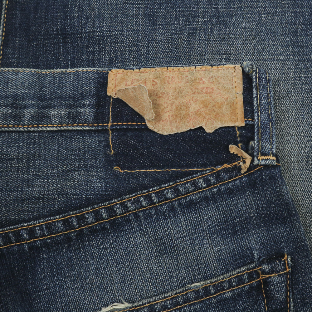 LEVI'S VINTAGE CLOTHING 1955 501 Selvedge Denim Jeans Size 32