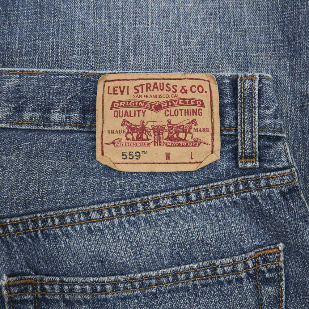 2000s Levi's 559 Denim Jeans Size 36