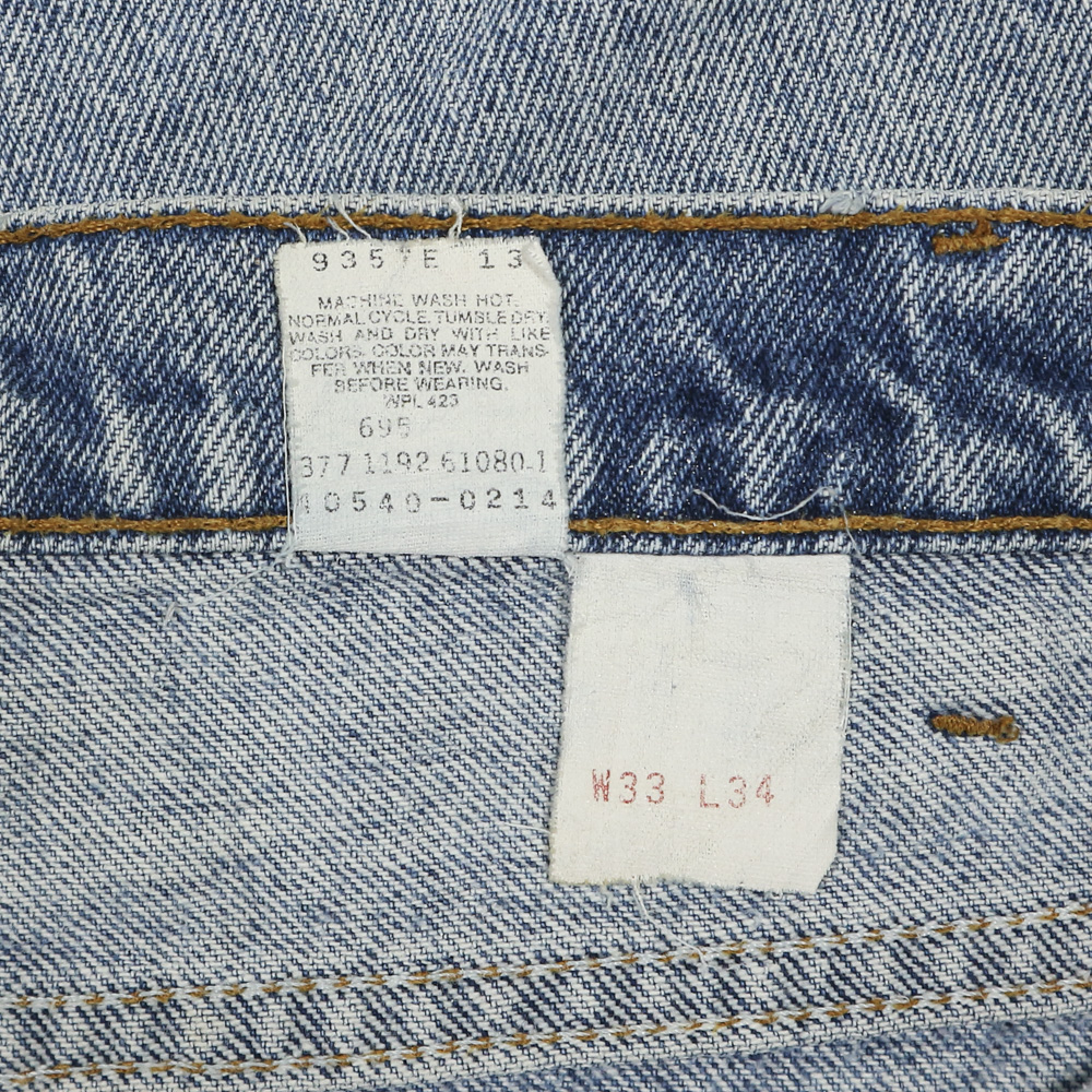 90s Levi's 540 Denim Relaxed Tapered Jeans Size 32