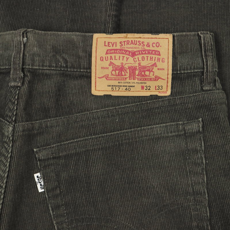 2000s Levi's 517 Japan Corduroy Bootcut Jeans Size 32