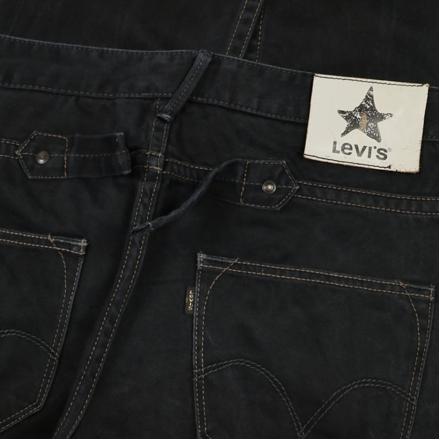 2000s Levi's Black Moleskin Pants Size 32