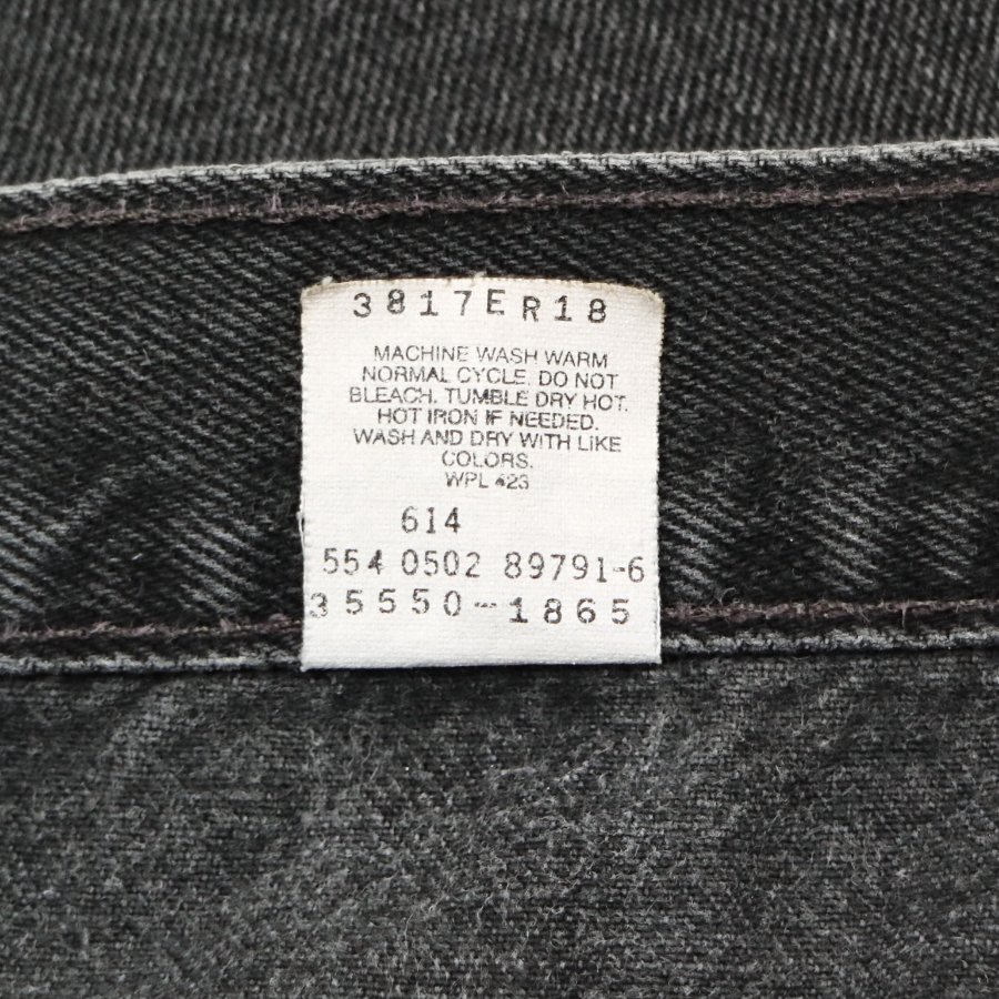 2000s Levi's 550 Made in USA Black Denim Shorts Size 34