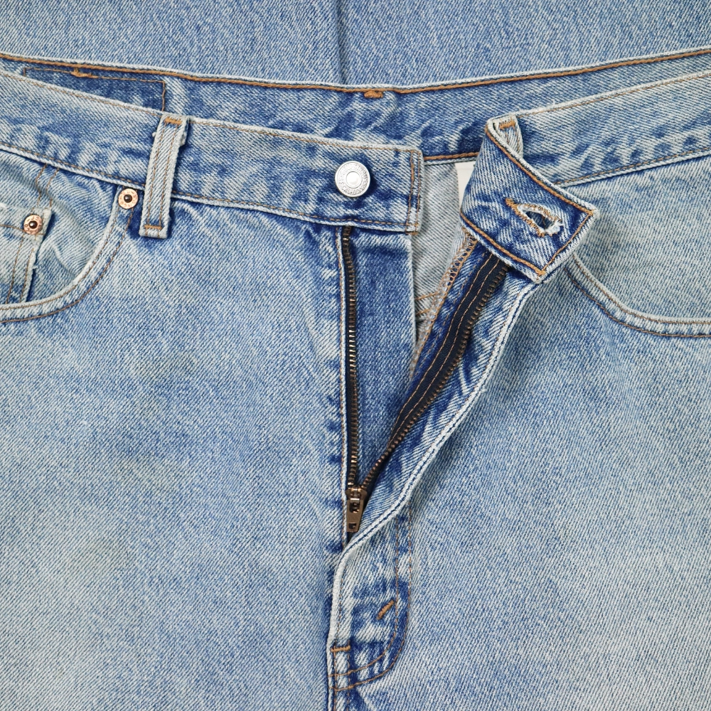 2000s Levi's 550 Denim Jeans Size 38