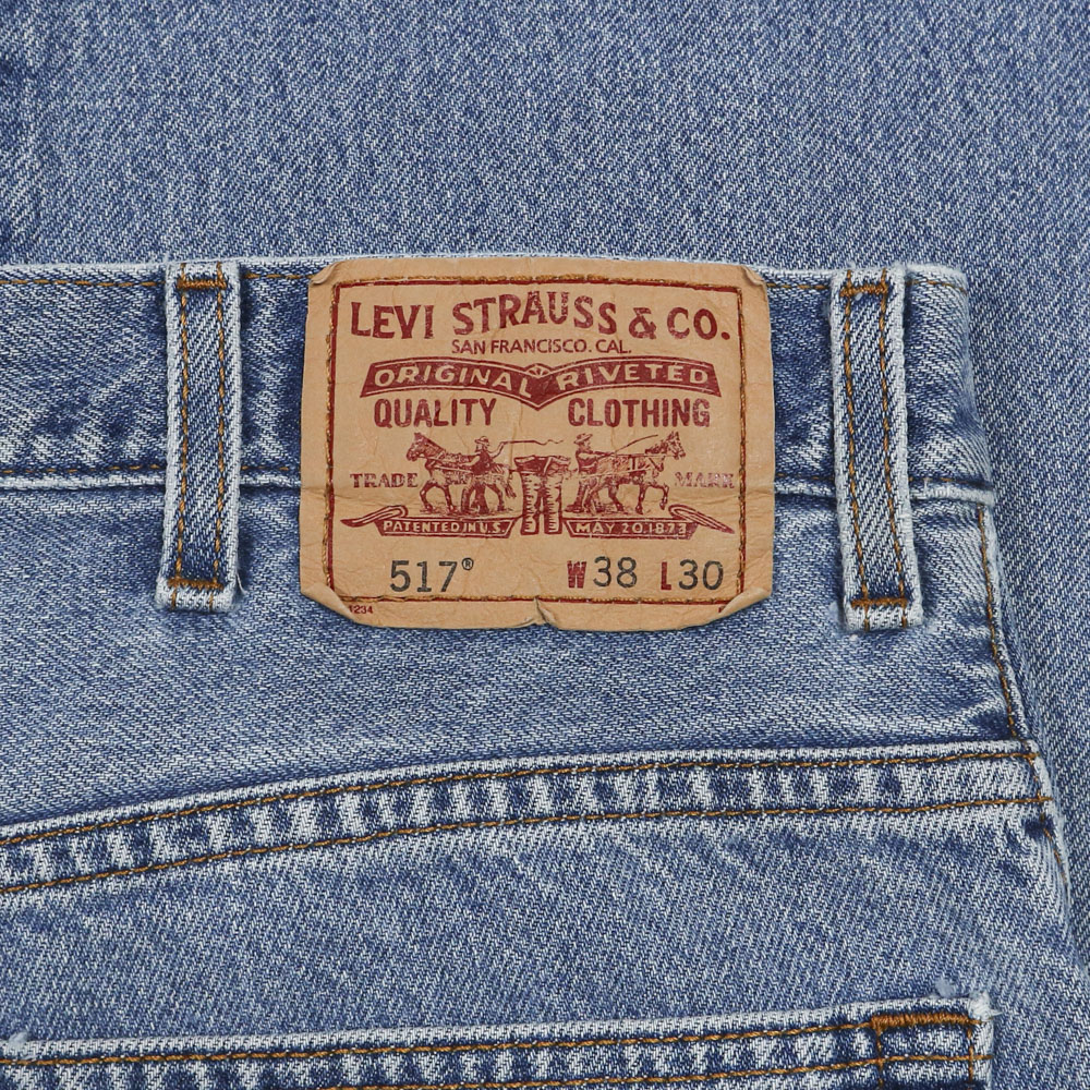 2000s Levi's 517 Bootcut Denim Jeans Size 38