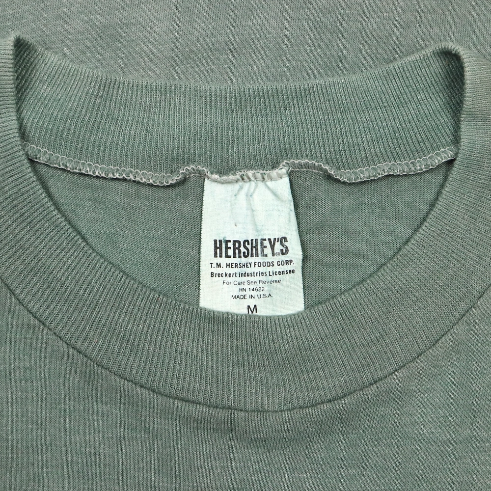 Vintage Hershey’s Chocolate T-Shirt Size M