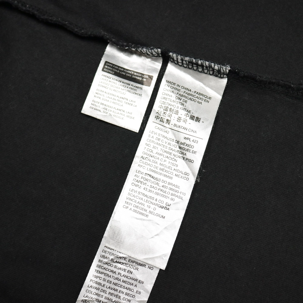 Levi's RED Graphic T-Shirt Black Size L