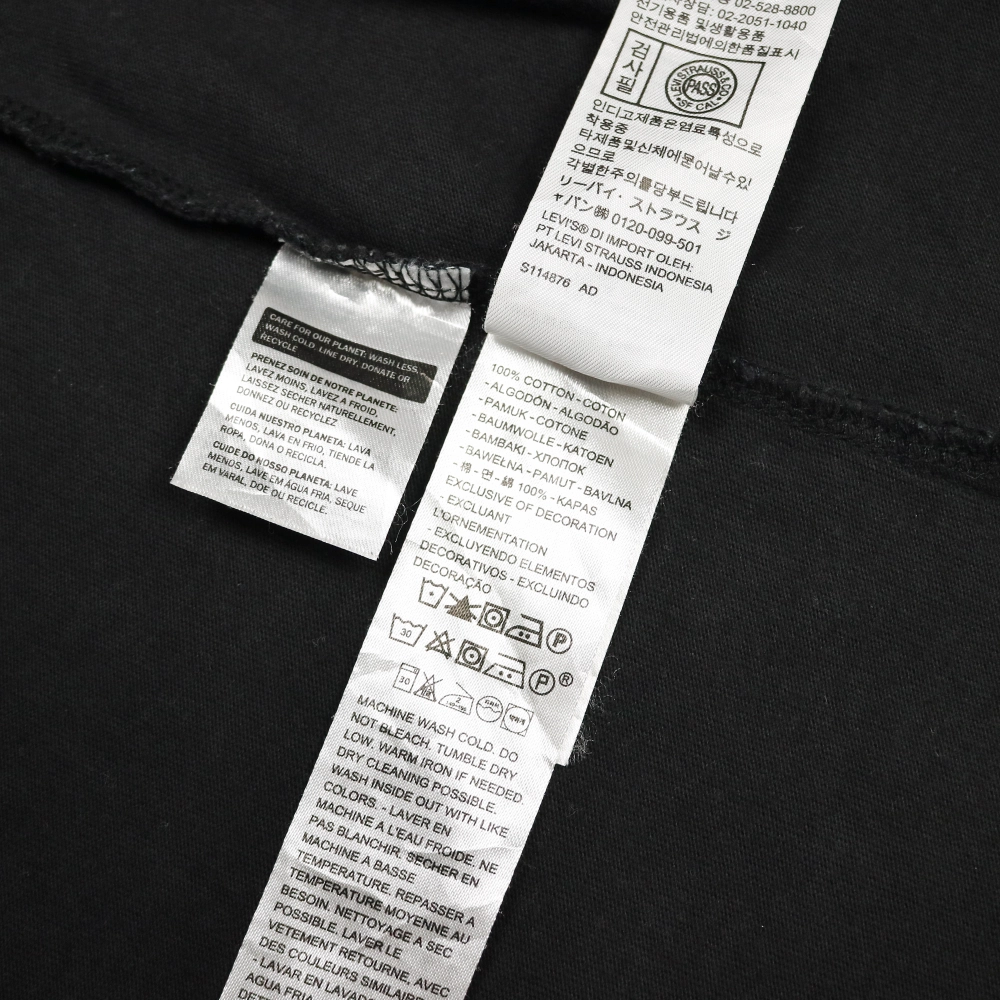 Levi's RED Graphic T-Shirt Black Size L