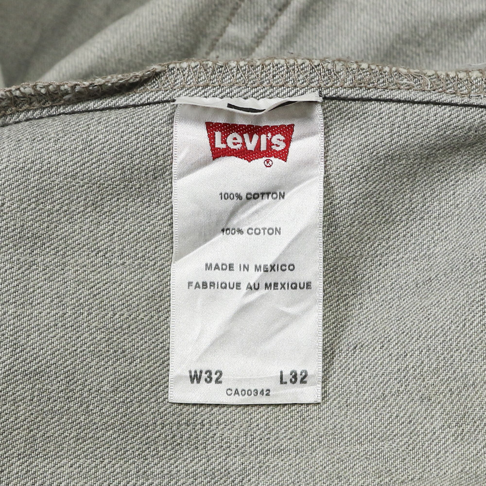 2000s Levi's 501 Gray Denim Jeans Size 32