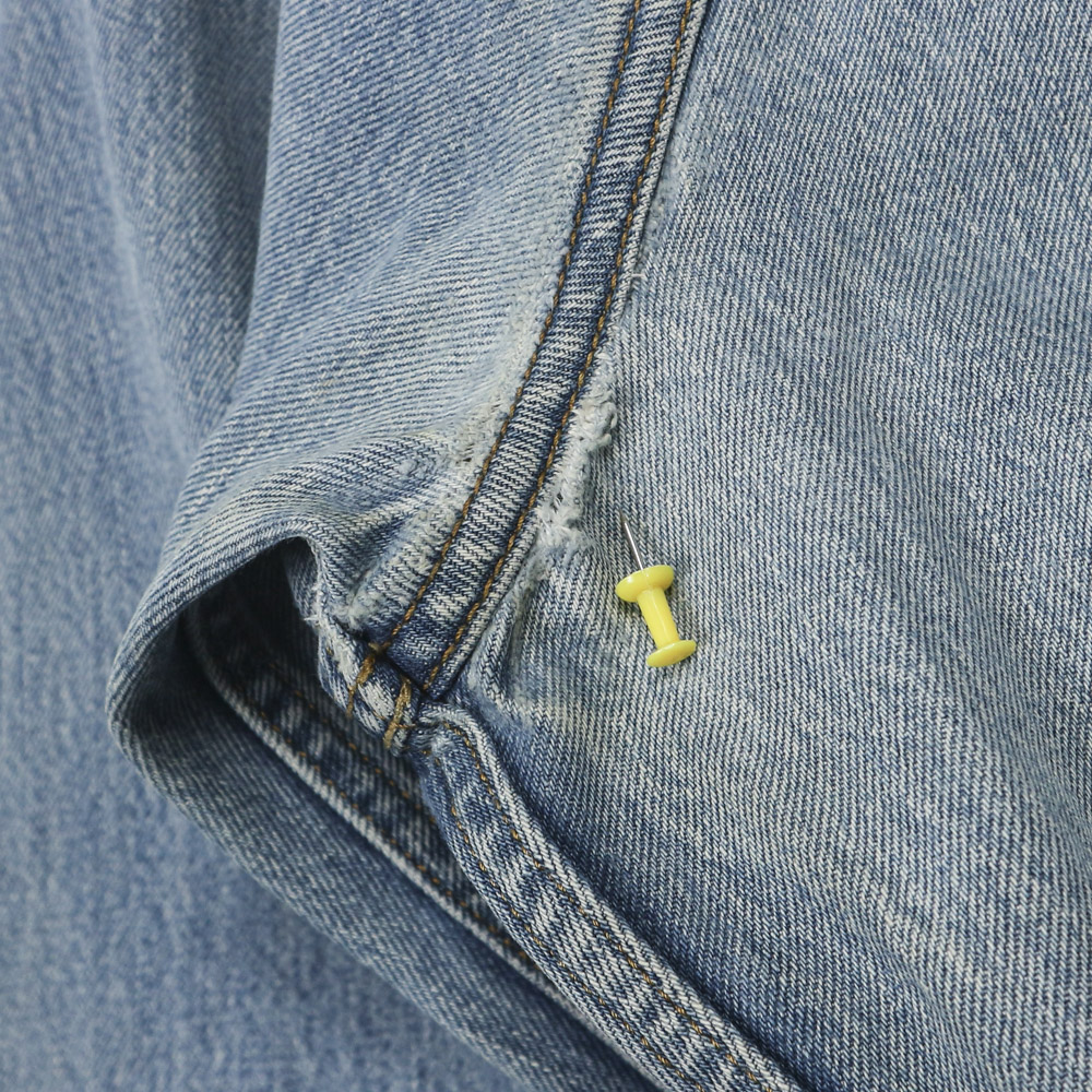 2000s Levi's 550 Denim Jeans Size 34