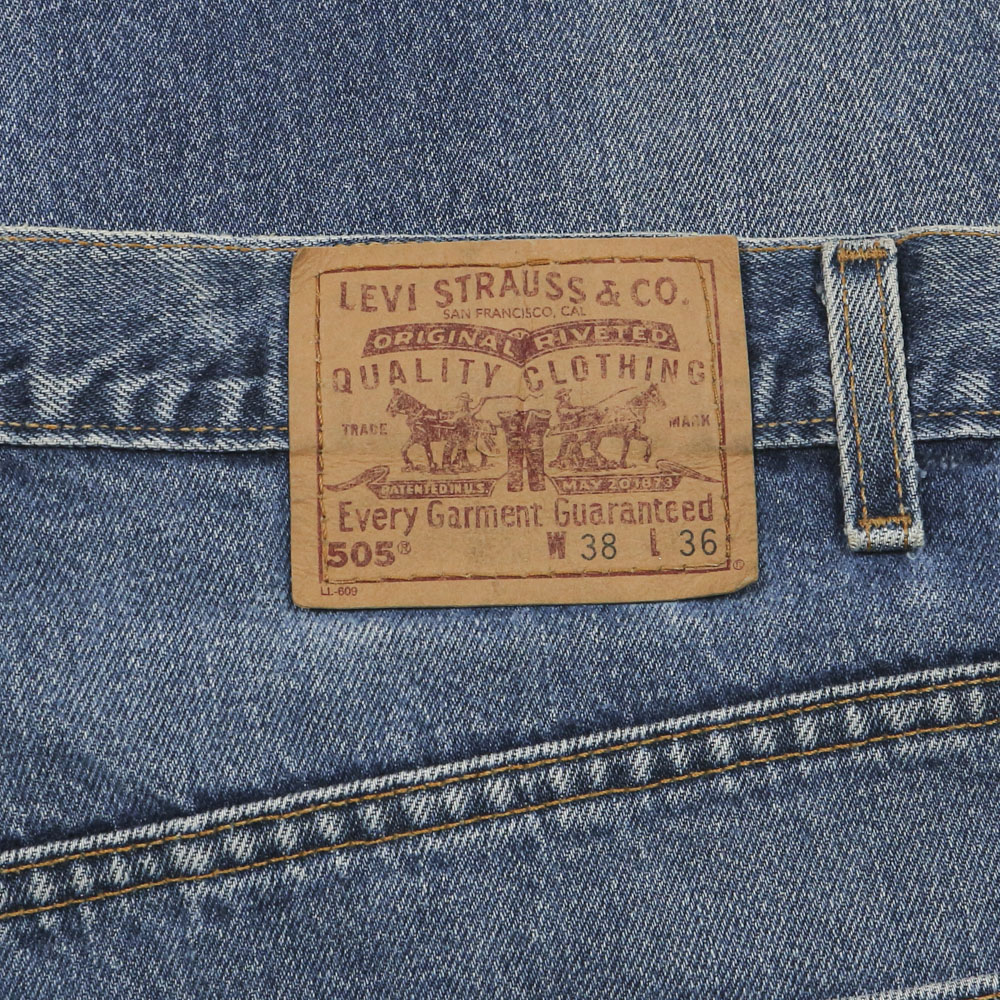 2000s Levi's 505 USA Denim Jeans Size 38